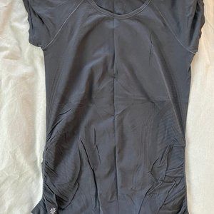 Athleta Speedlight Seamless Tee - Black - M